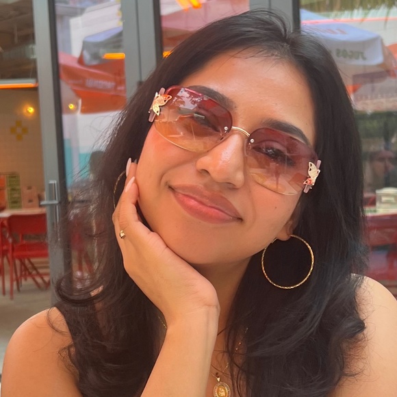 Meet your Posher, Hannia dani - Picture 1 of 1